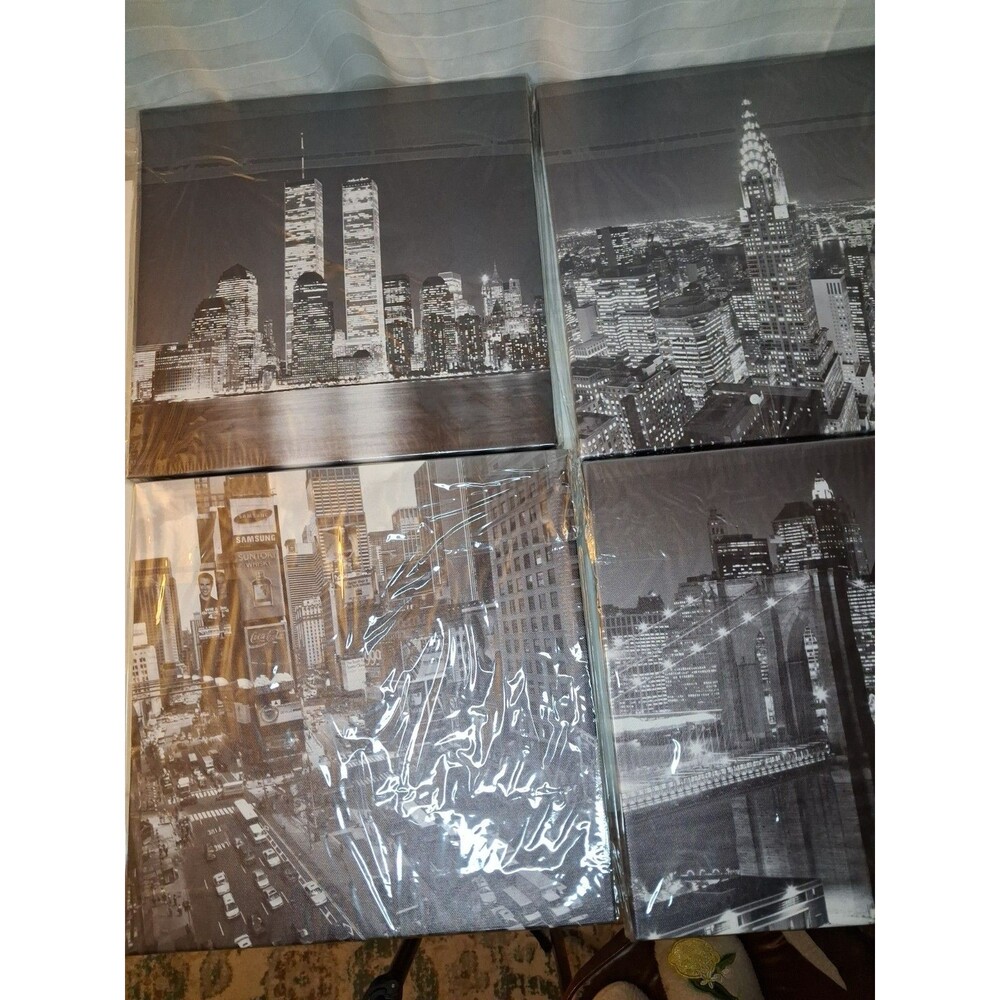 Canvas New York City Black & White 4 Pc 12x12 Includes Twin Towers